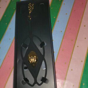 Kurt Geiger Eagle Head Phone Holder